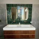 Luxury With Large Terrace And Jacuzzi Next To Famous Historic Walls Of Апартаменты Лукка