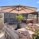 Luxury With Large Terrace And Jacuzzi Next To Famous Historic Walls Of *